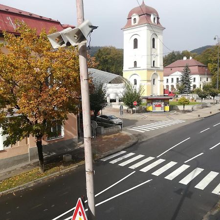Penzion Marina Pri Slovenskej Restauracii Brezno Bagian luar foto