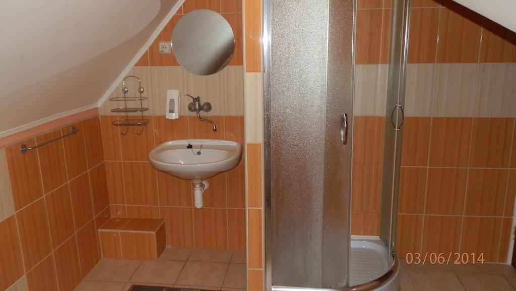 Penzion Marina Pri Slovenskej Restauracii Brezno Ruang foto
