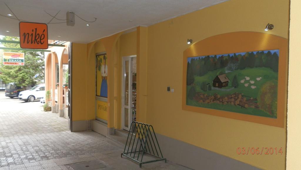 Penzion Marina Pri Slovenskej Restauracii Brezno Ruang foto