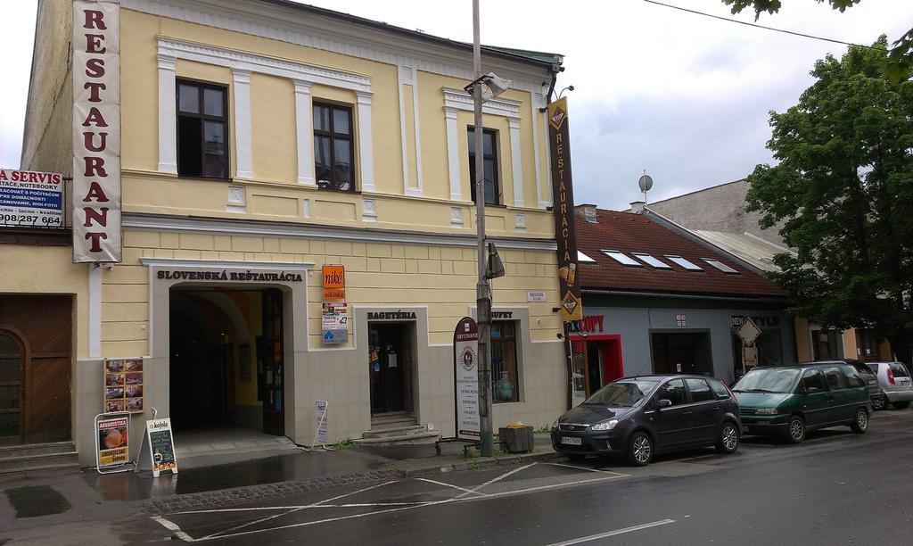 Penzion Marina Pri Slovenskej Restauracii Brezno Ruang foto